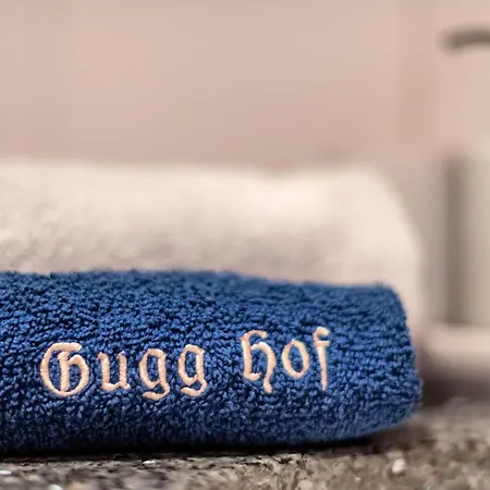 Gugg Hof - Familie Hoelzl Hopfgarten im Brixental