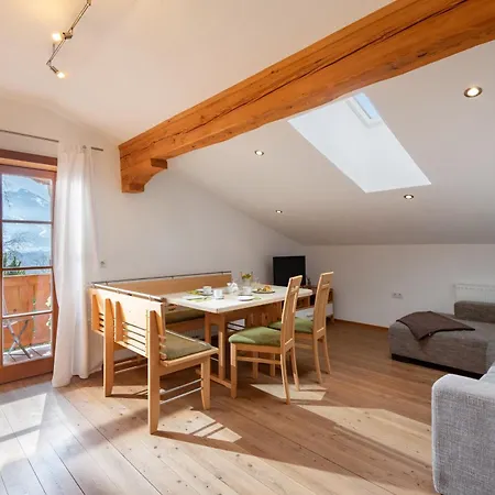 Gugg Hof - Familie Hoelzl Appartement *