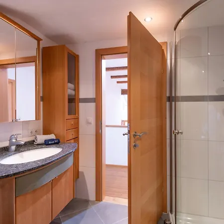 Apartamento Gugg Hof - Familie Hoelzl